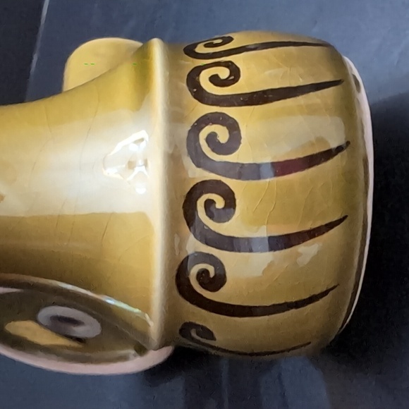 Vintage,Retro Olive Green /Brown Ceramic Salt/Pepper Shakers. - Picture 5 of 8